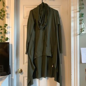 Long pullover with giant hood